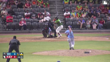Luis De Leon singles on a line drive to right fielder Yeiferth Castillo. Kevin Alvarez scores. Juan Sierra to 3rd.
