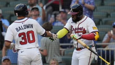 Baldwin, Ozuna go back to back in 1st