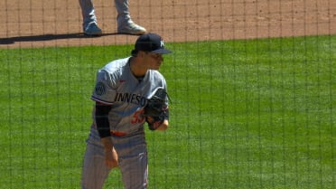 Mike Paredes registra su 1er ponche en la MLB