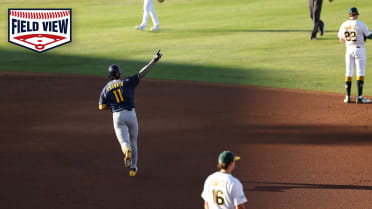 Field View: Jackson Chourio's solo home run