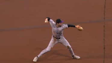 Kyle Karros' stellar diving stop 