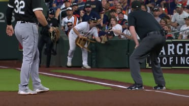 Ballboy makes a great grab 