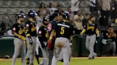 Águilas ganan 5-2 en el 11