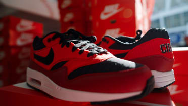 Nike Air Max 1 Reds Shoe Release