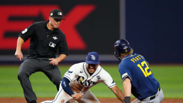 Liam Hicks throws out Cooper Pratt on overturned call