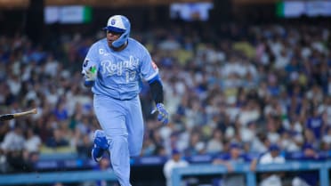 Salvador Perez's RBI single