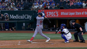 Trevor Larnach trae dos con jonrón