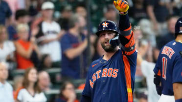 Christian Walker's solo home run (20)