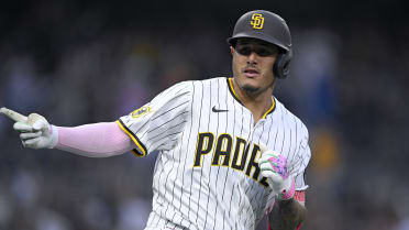 Manny Machado pega su jonrón 25 del año