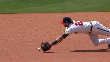 Austin Riley's diving play