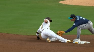Mariners' strike 'em out, throw 'em out double play