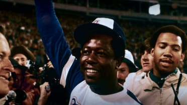 Bob Costas talks Hank Aaron 715th home run