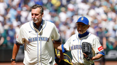 Ichiro tosses first pitch to Randy Johnson