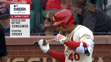 Willson Contreras chews on his bat tape