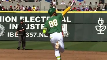 Tommy White's solo home run