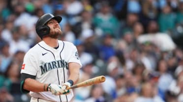 Luke Raley's solo home run (5)