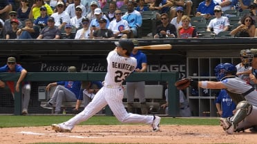 Andrew Benintendi se va de 3-3 contra los Cachorros