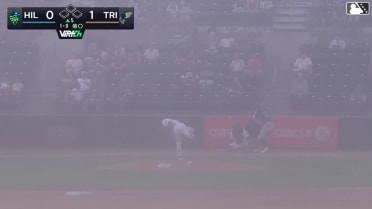 Avery Owusu-Asiedu homers (8) on a fly ball to left field.
