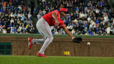 José Soriano's nifty glove flip