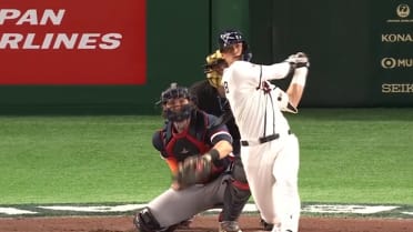 Korean call of Shay Whitcomb's two home runs
