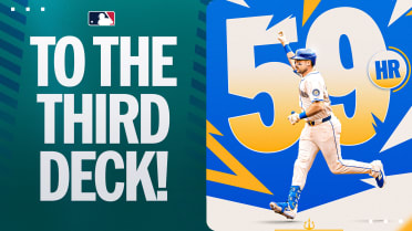 Cal Raleigh's solo home run (59)