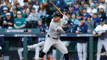 Zach McKinstry wins Silver Slugger Award