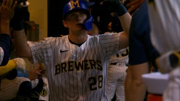 Andrew Vaughn's solo home run (8)
