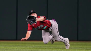 Ryan Waldschmidt's diving play