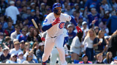 Michael Busch impulsa cuatro carreras contra D-backs