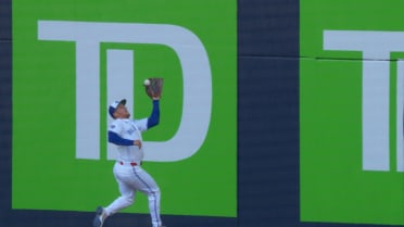Myles Straw's running catch