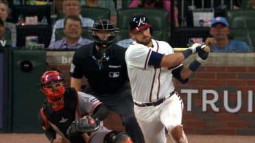 Austin Riley's RBI single