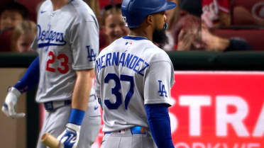 Teoscar Hernández mistakenly steps into the box