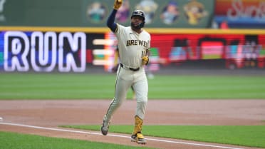 Jackson Chourio's solo homer (15)
