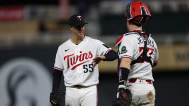 Taylor Rogers sella la victoria de los Twins