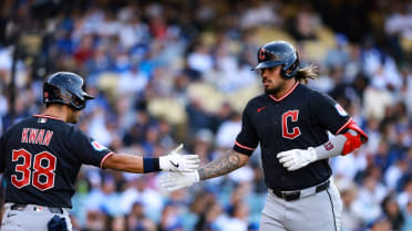 Arias desaparece la bola