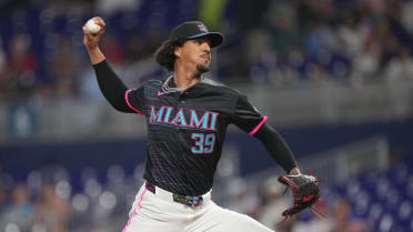 Eury Pérez strikes out six Phillies