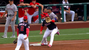 Ketel Marte called safe at first after review