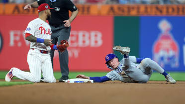 J.T. Realmuto throws out Pete Crow-Armstrong