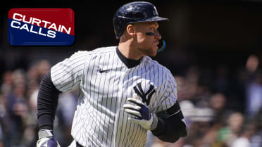 Judge shows off with leaping catch, two-run HR