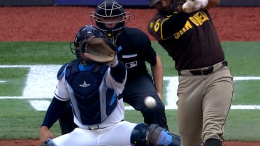 Xander Bogaerts impulsa dos con doblete
