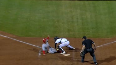 Acuña nabs McLain at home