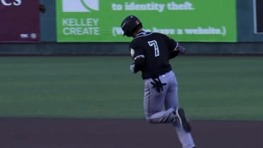 Kaeden Kent's two-homer game