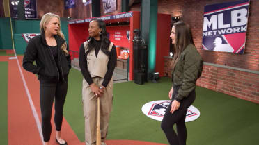 Jennie Finch, Natasha Watley share their knowledge