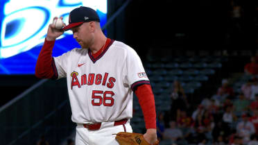 Ryan Zeferjahn sella la victoria con tres ponches