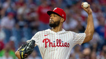 Cristopher Sánchez cuelga 7 ceros de 6 ponches