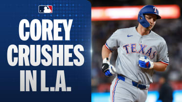 Corey Seager's three-run homer (4)