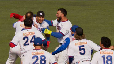Rubén Castro walks it off for Puerto Rico