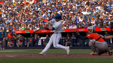 Daulton Varsho's game-tying home run (7)