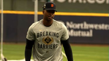Justyn-Henry Malloy pays homage to Jackie Robinson