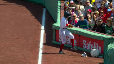 Red Sox ball girl makes great play